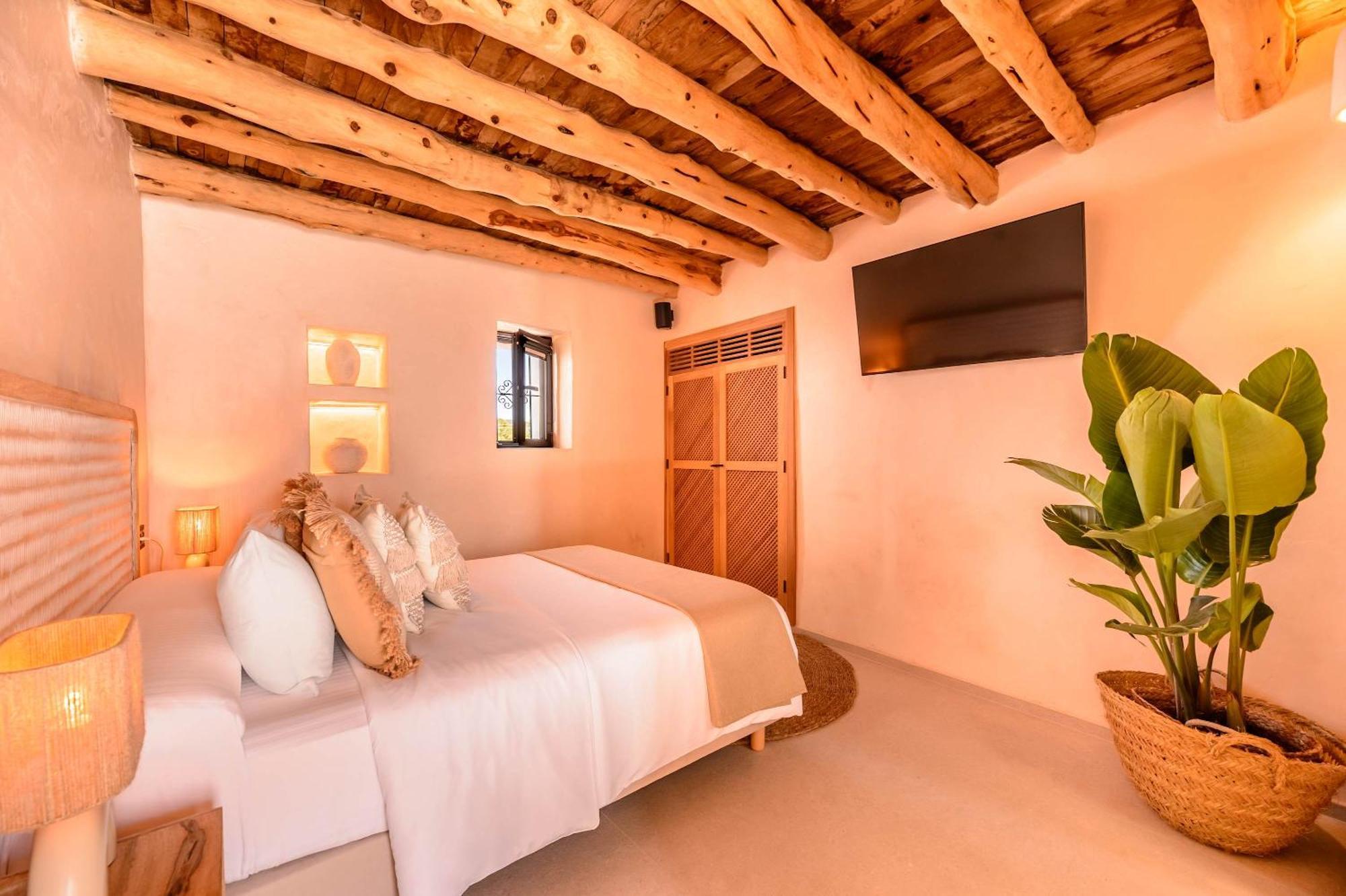 Villa Amasana - Your Sanctuary Of Peace In Ibiza - 6 Br *