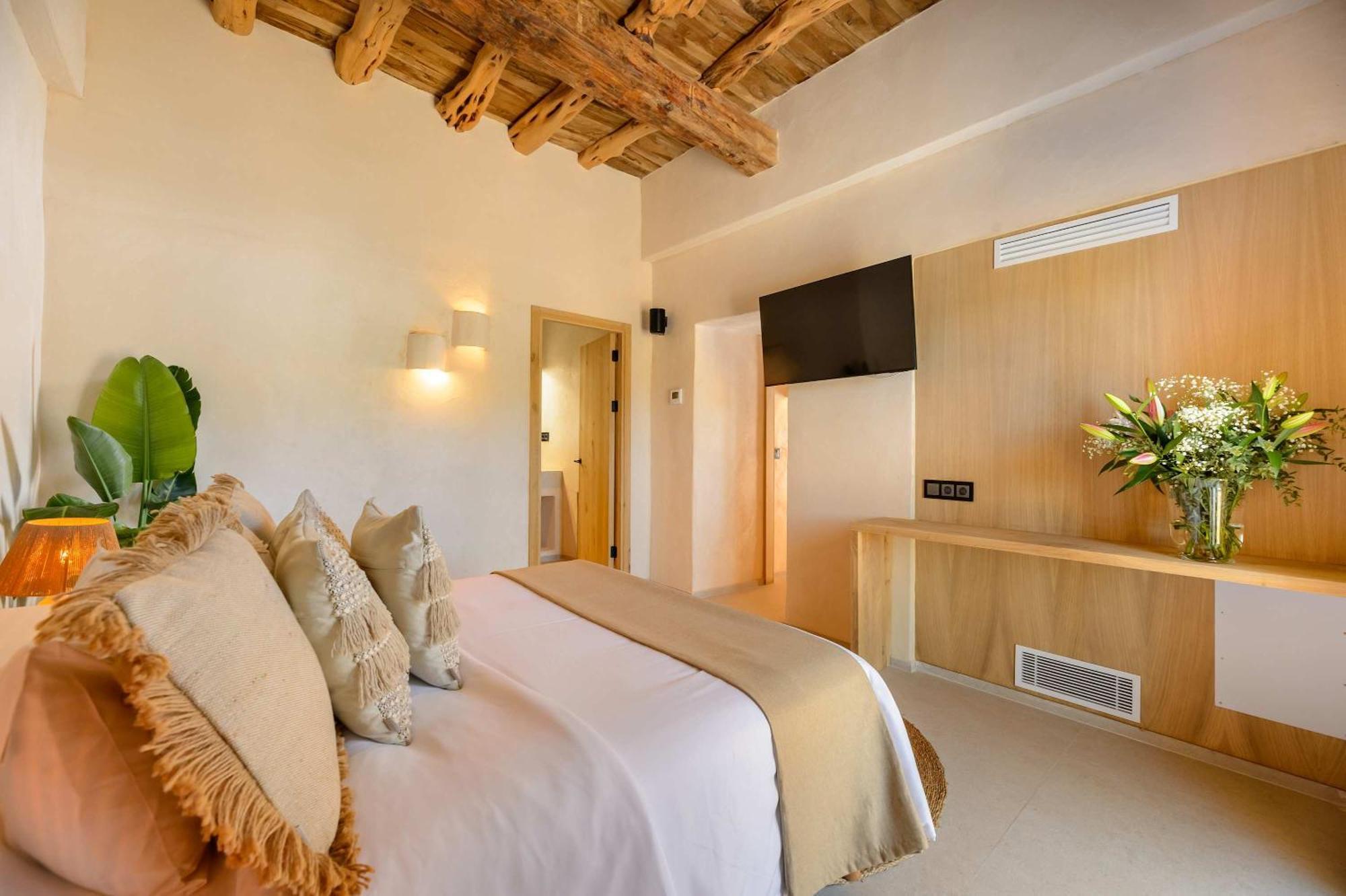 Villa Amasana - Your Sanctuary Of Peace In Ibiza - 6 Br *