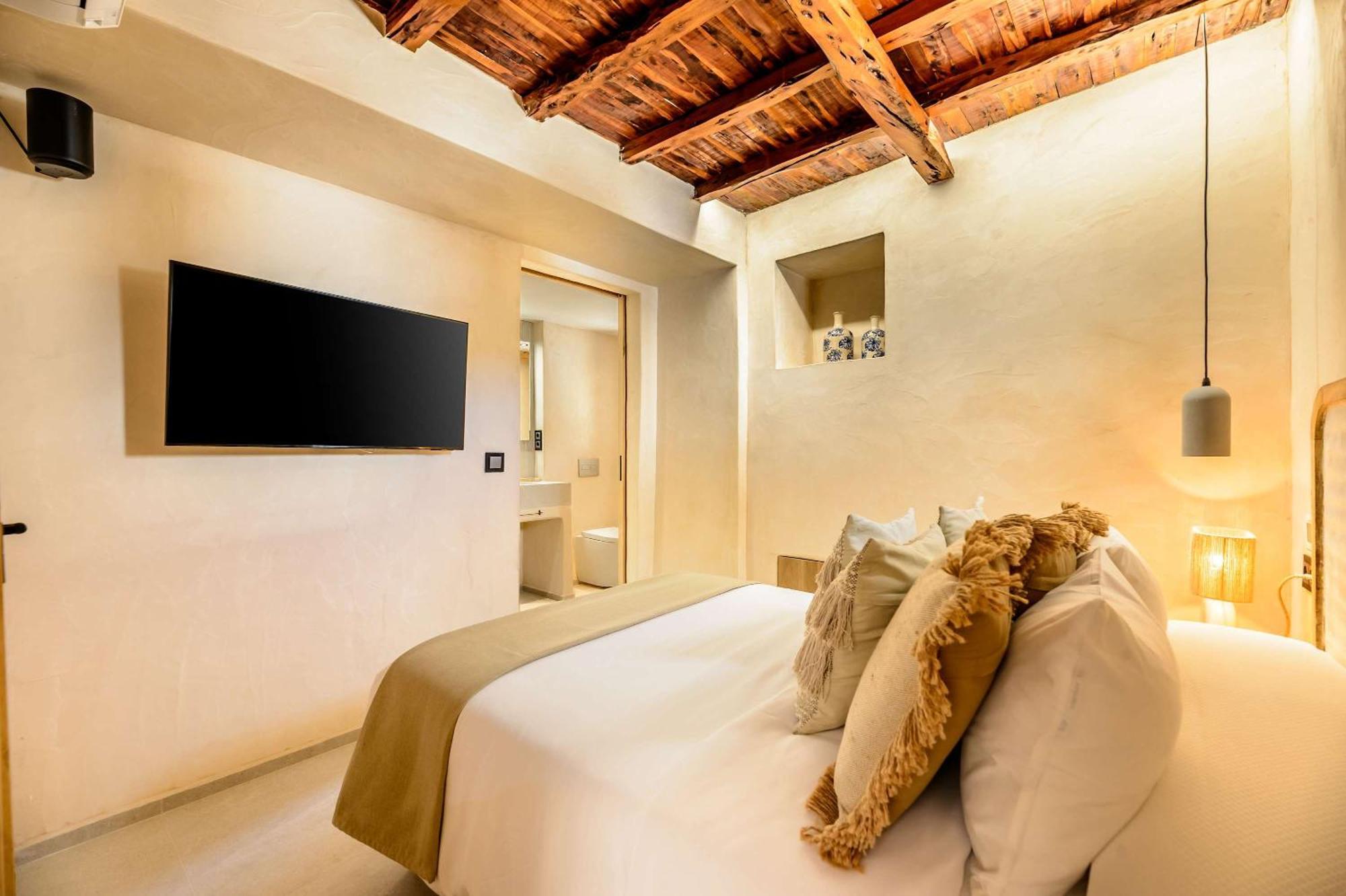 Villa Amasana - Your Sanctuary Of Peace In Ibiza - 6 Br *